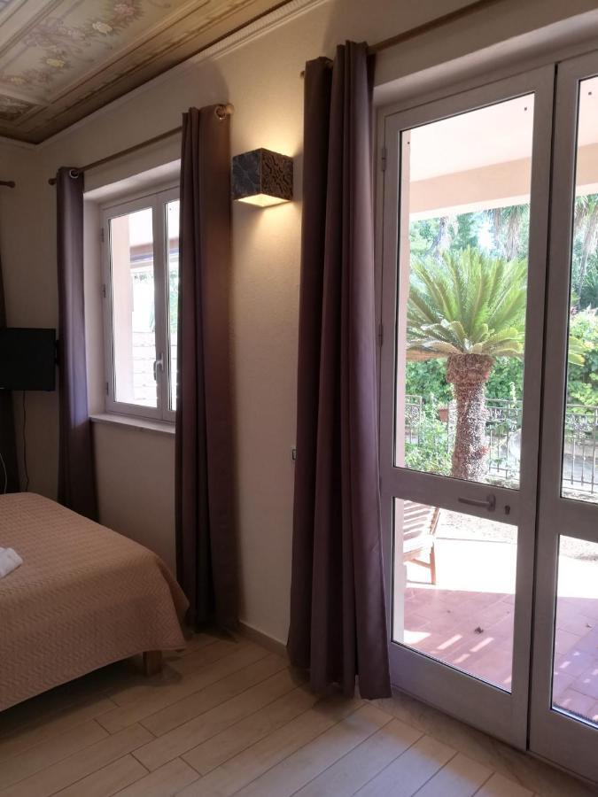 Villa Antonella Rooms Mondello Palermo Exterior foto